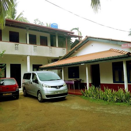 Rest Point Hotel Unawatuna Buitenkant foto